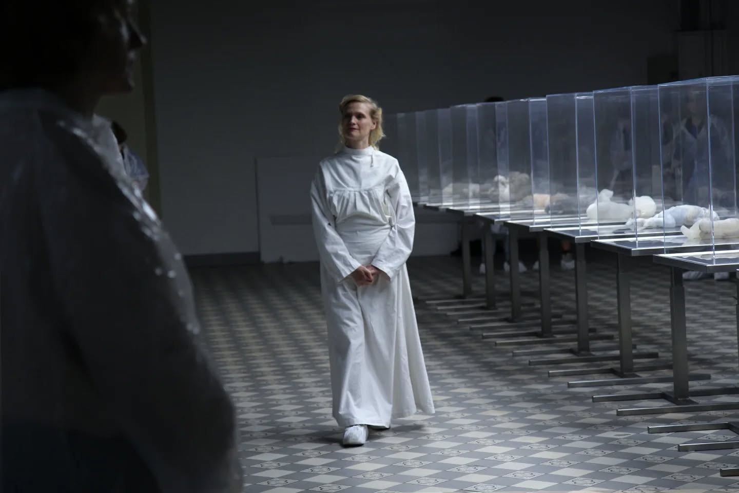 Performance An Pierlé in the Clean Room